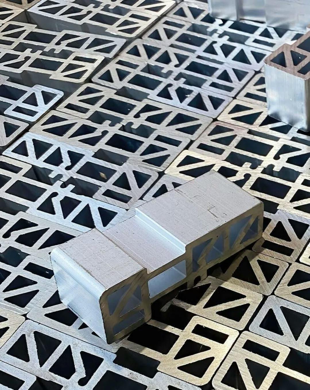 Contact abl components